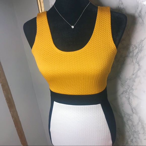 Colorblock Bodycon Dress - Picture 3 of 6